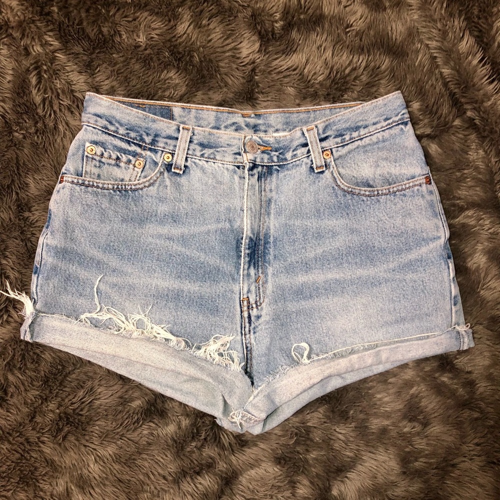 Levi Blue Jean shorts - Picture 2 of 2